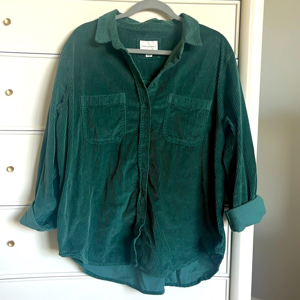 American Eagle corded button up